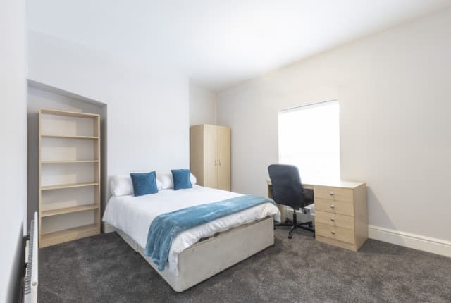 4 Bed House - Sharp Street thumbnail 6