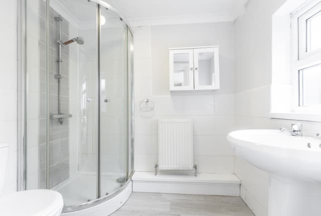 4 Bed House - Sharp Street thumbnail 7