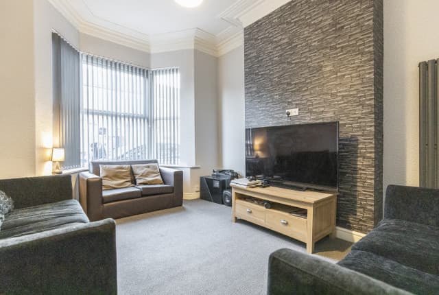 5 Bed House - Brooklyn Street thumbnail 2