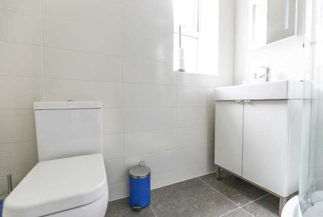 8 Bed House - Wellesley Avenue thumbnail 6