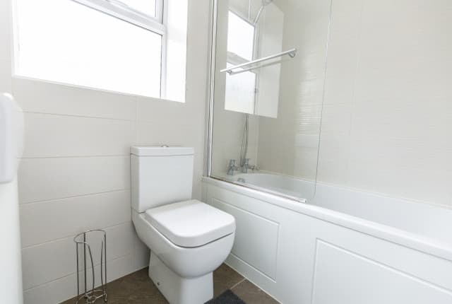 8 Bed House - Wellesley Avenue thumbnail 12