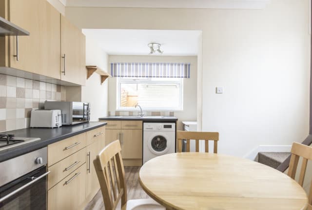 2 Bed House - Sharp Street thumbnail 2