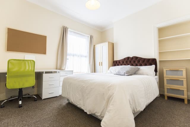 2 Bed House - Sharp Street thumbnail 3