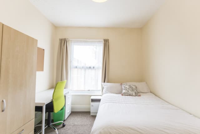 2 Bed House - Sharp Street thumbnail 4