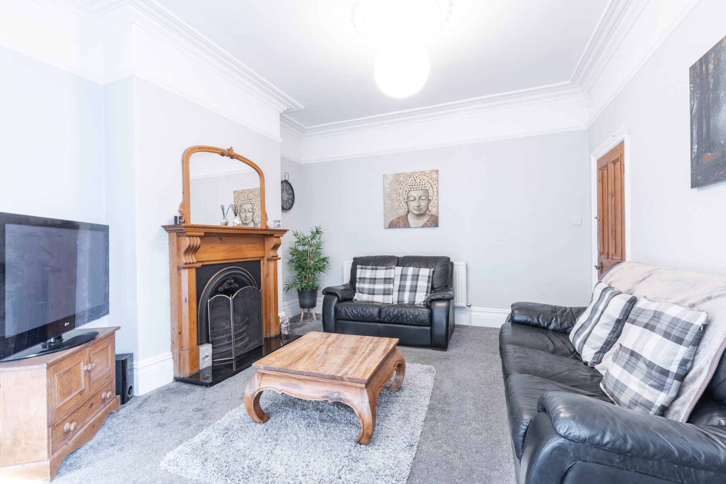 4 Bed House - Wellesley Avenue photo 1