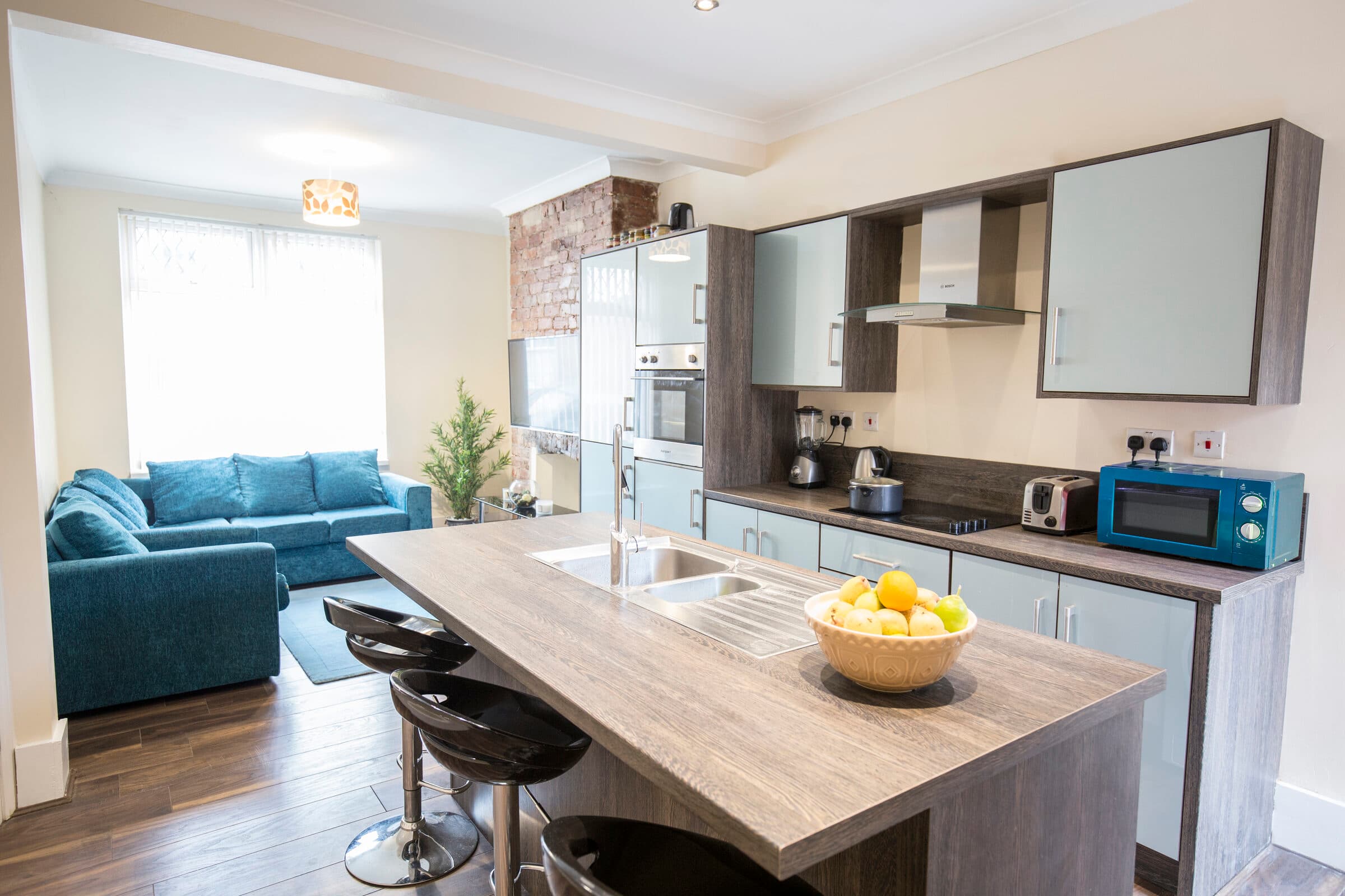 4 Bed House - Haworth Street photo 1